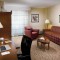 courtyard-marriott-miami-downtown-brickell-bedroom-suite