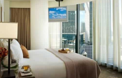 epic-miami-kimpton-hotel-bedroom-2