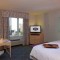 hampton-inn-suites-downtown-miami-brickell-bedroom