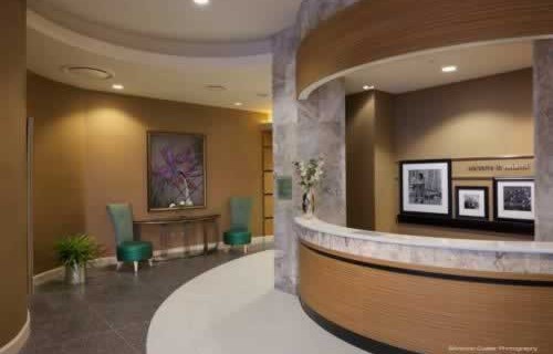 hampton-inn-suites-downtown-miami-brickell-lobby