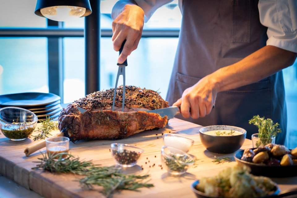 Miami Marriott Biscayne Bay restaurant Gold Coast Kitchen and Cocktails